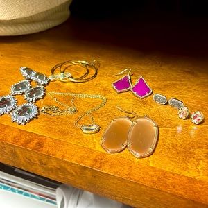 Kendra Scott Bundle (necklace, earrings)